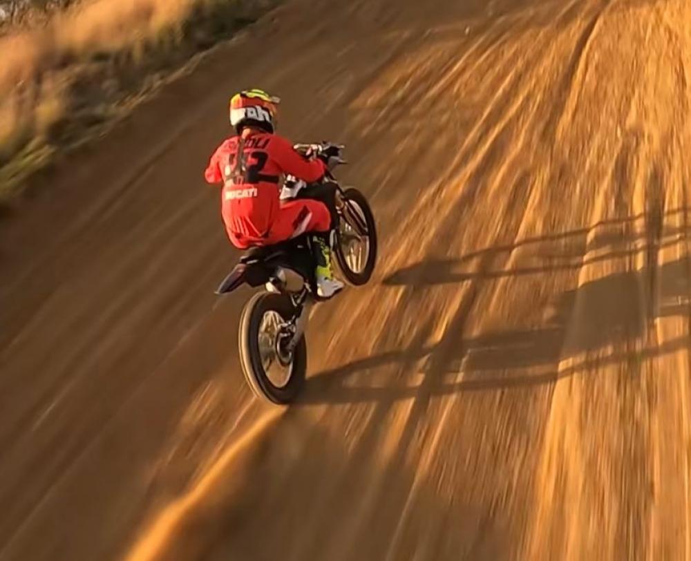 Ducati_motocross_rep