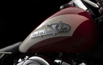 Harley-Davidson-Hydra-Glide-Revival-8
