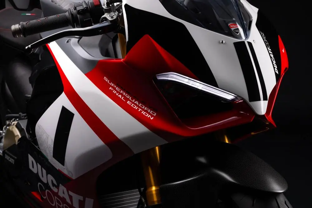 DUCATI-PANIGALE-V2-SUPERQUADRO-Final-Edition-6