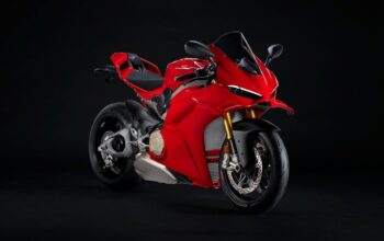 Ducati-Panigale-V4-2025