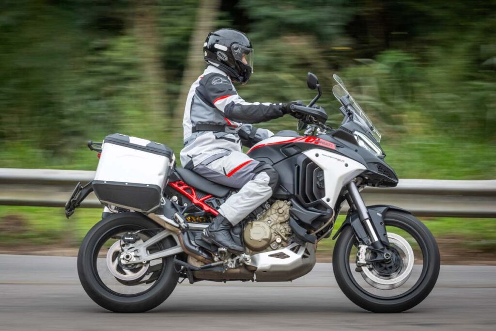 Ducati Multistrada V4 Rally Adventure tem ótima ergonomia e muito conforto