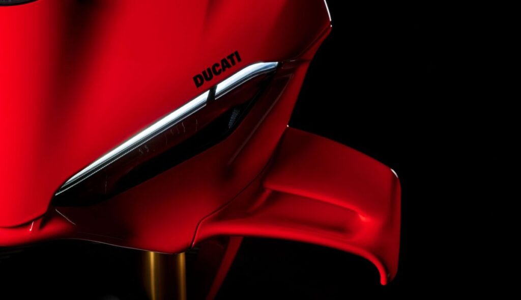 Ducati Panigale V4 2025 imagem da asa frontal