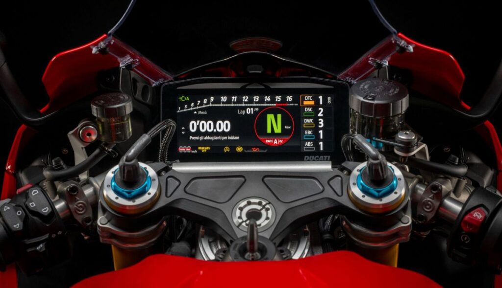 Ducati Panigale V4 2025 imagem do painel TFT