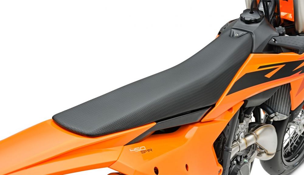 KTM 450 SMR 2025 imagem do assento