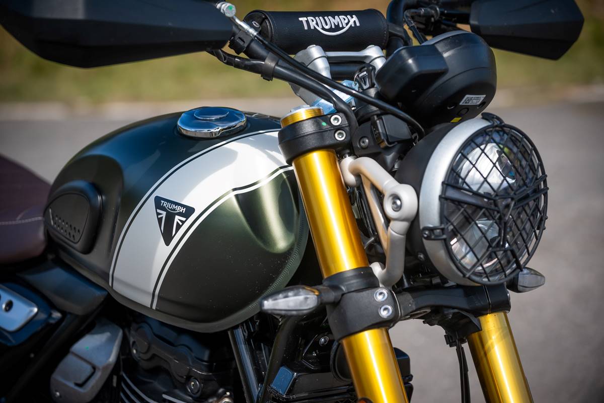 triumph-scrambler-400x-tanque-motociclismoonline