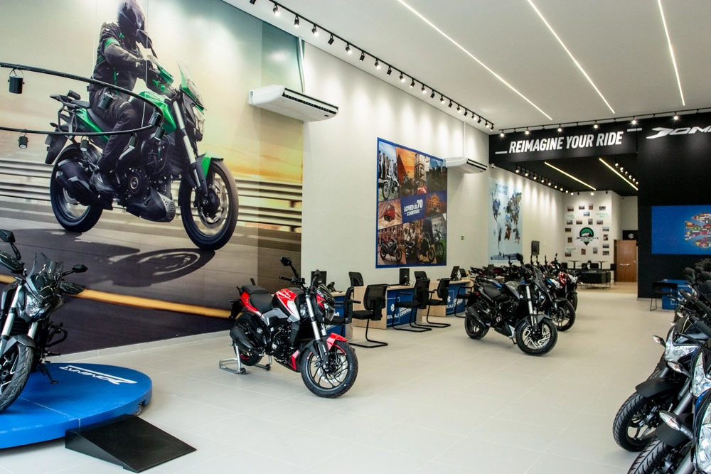 Show room de concessionária Bajaj