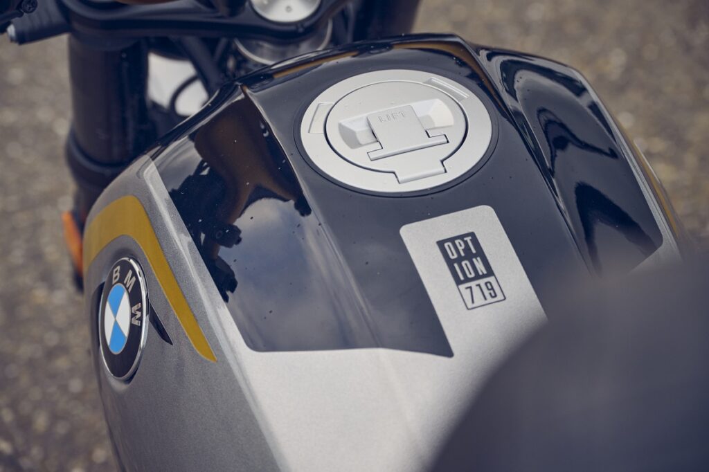 BMW R 12