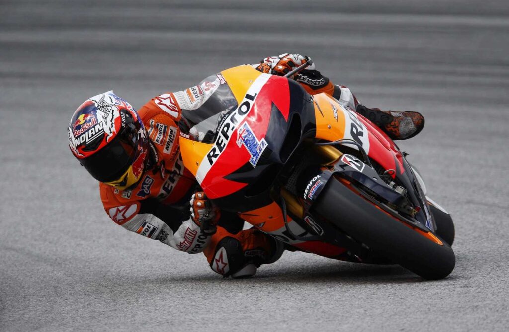 imagem Casey Stonerem ação com Repsol Honda