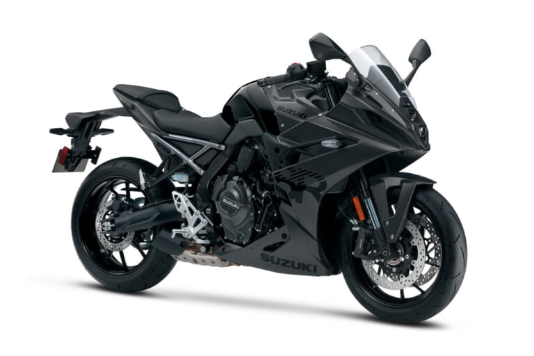 imagem frontal lateral Suzuki GSX-8R 2025 black