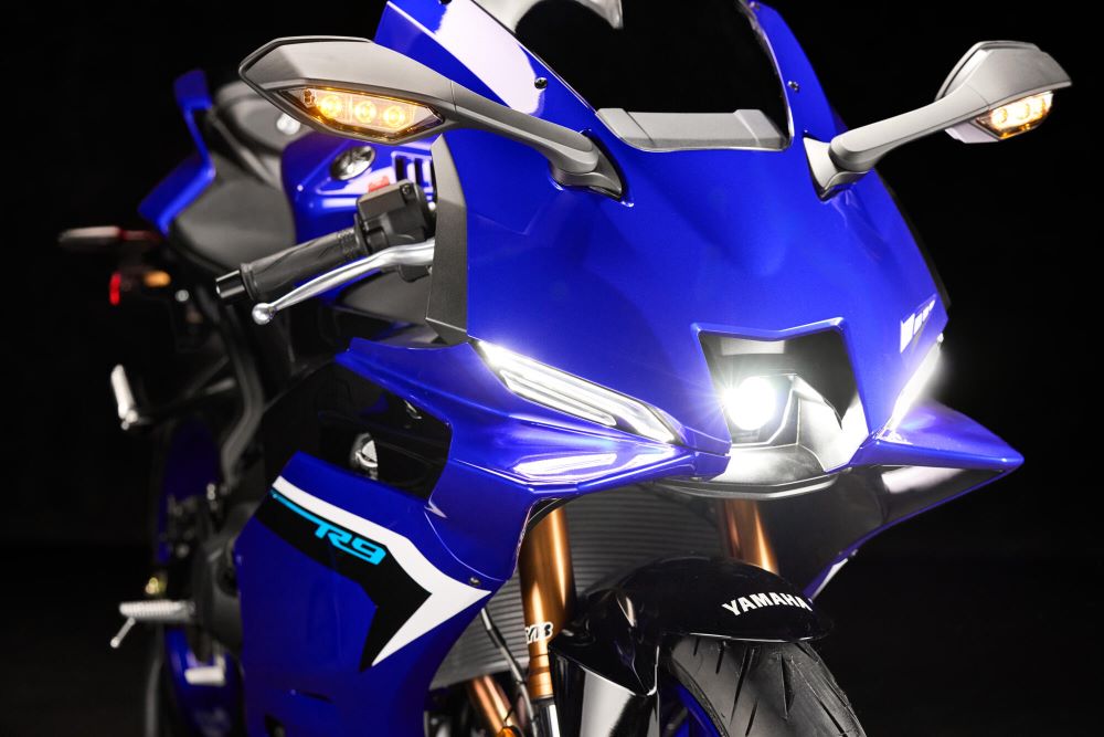 Yamaha-R9-2025-dianteira