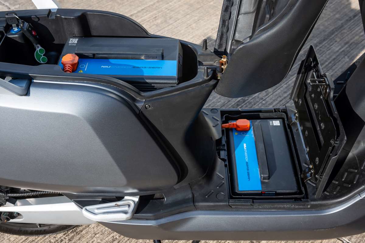 NIU NQi Sport: como é acelerar este scooter elétrico 