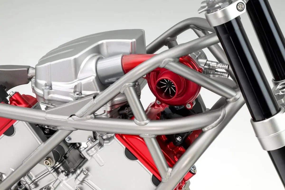 imagem frontal da nova Honda Ice Concept V3 com compressor elétrico