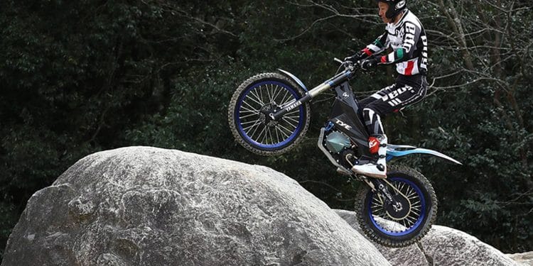 new-yamaha-electric-trials-bike-is-hyper-minimal-750×375