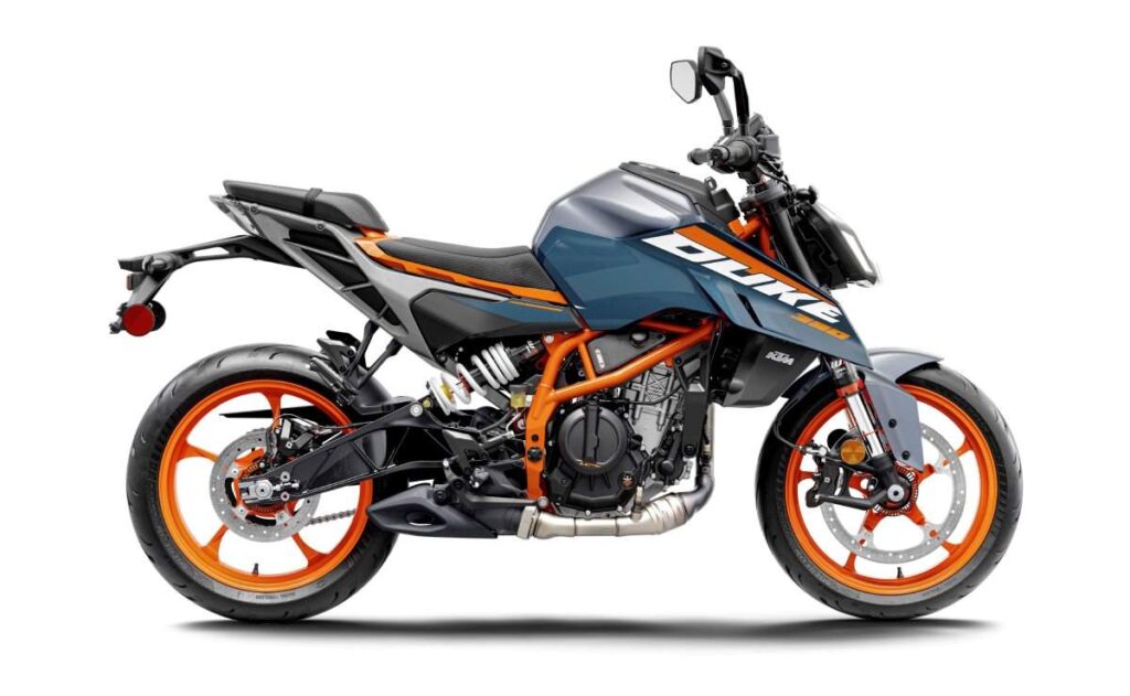 imagem lateral da nova KTM 390 Duke 2025