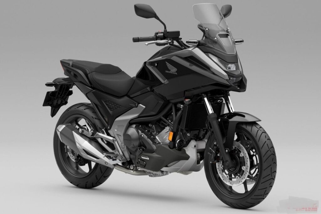 imagem da nova Honda NC 750X 2025 preta