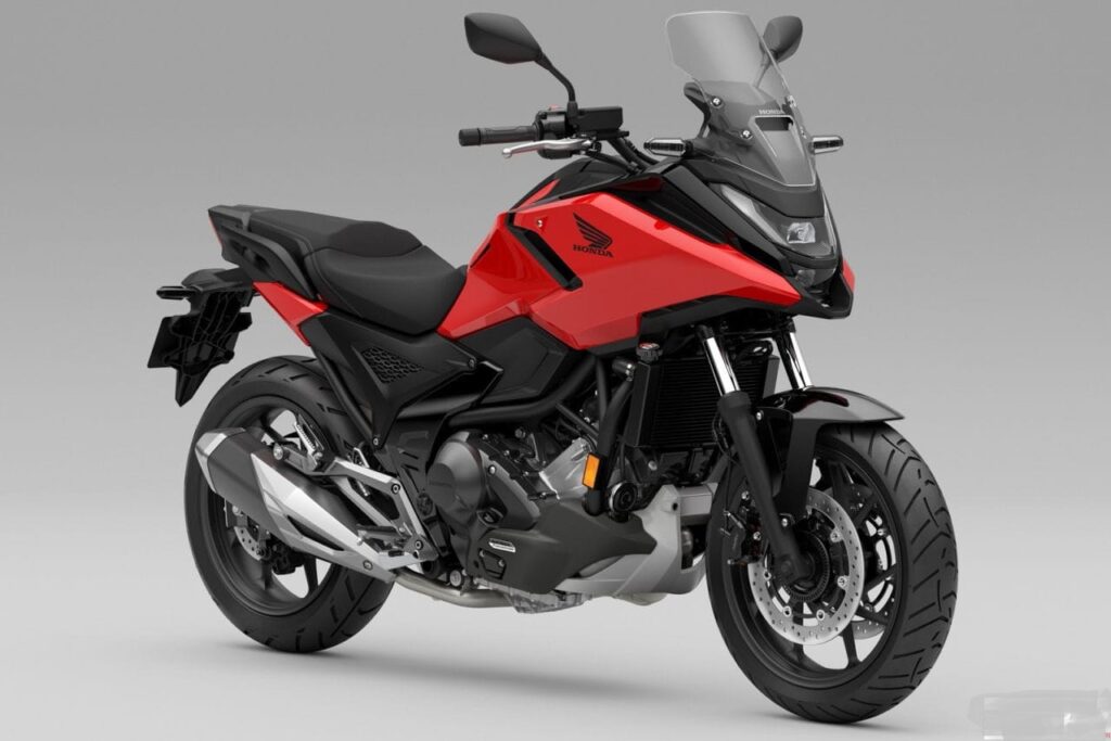 imagem da nova Honda NC 750X 2025 vermelha