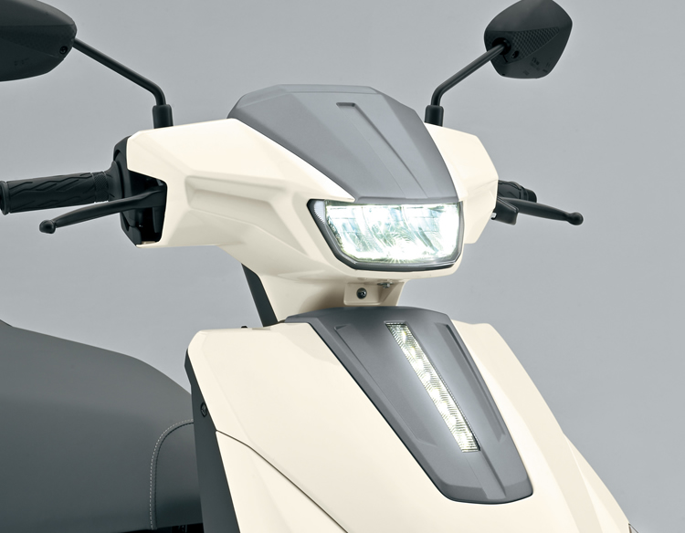 suzuki-e-address-farol