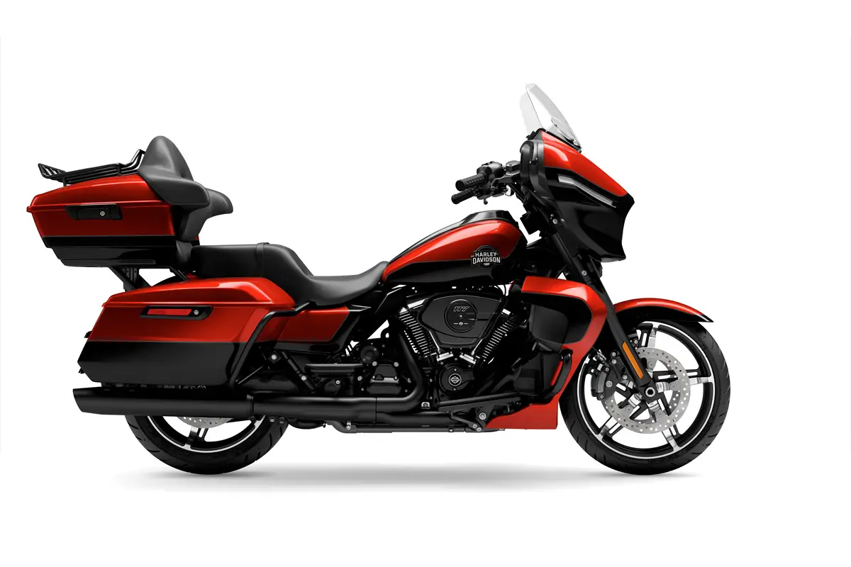 imagem lateral da nova Harley-Davidson Street Glide Ultra 2025 vermelha