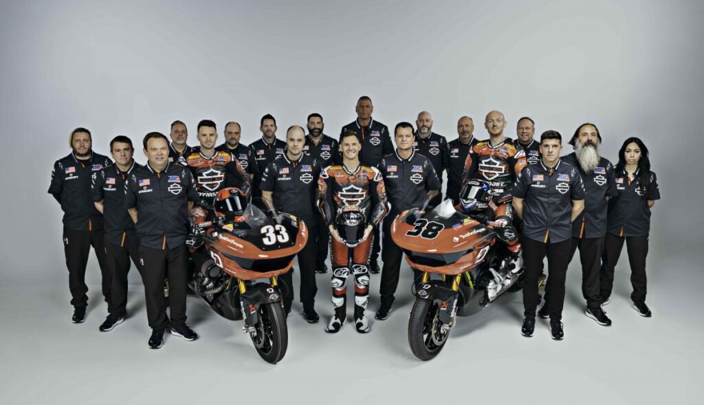 imagem da equipe harley-davidson com Bradley Smith