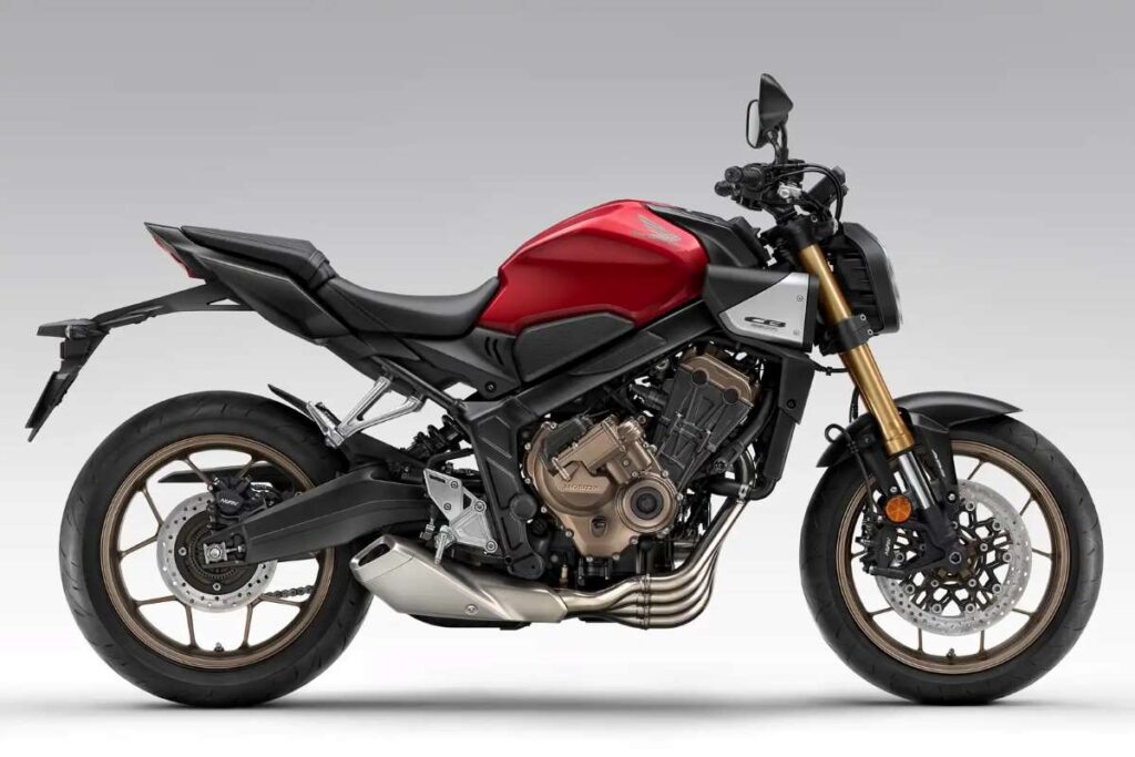 imagem da nova Honda CB 650 E-Clutch 2025 que chega ao brasil