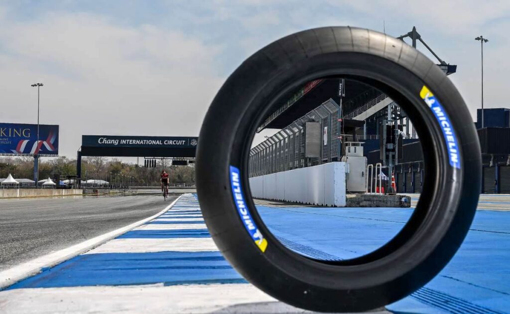 imagem do pneu Michelin Power Slick da MotoGP