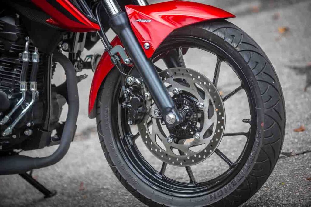 imagem da roda dianteira da nova yamaha fazer fz25 connected 2025