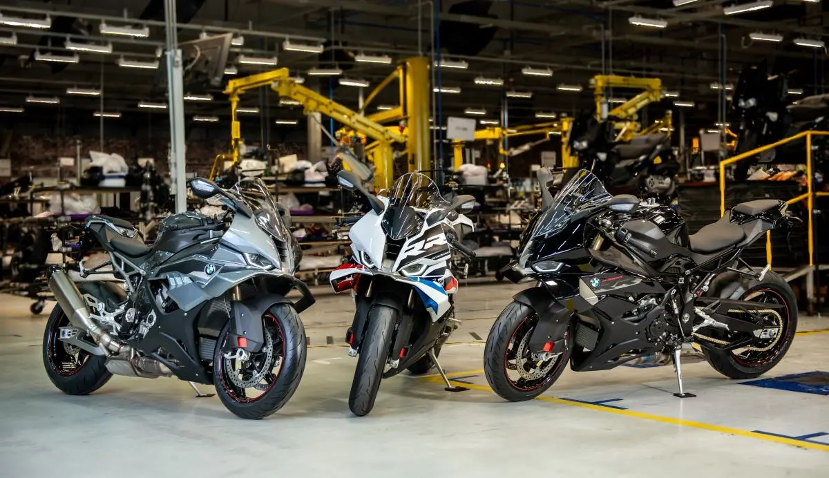 BMW-S-1000-RR-2025 (4)