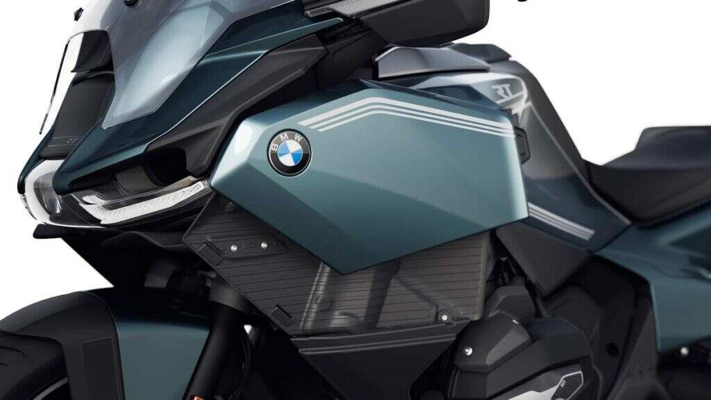 imagem da carenagem da nova BMW R 1300 RT 2025