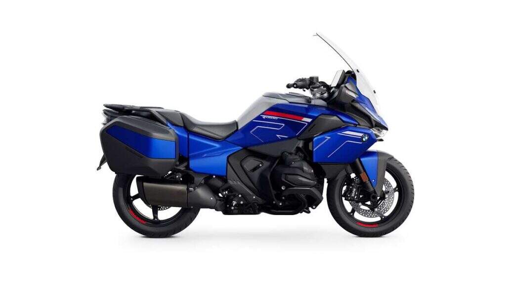 imagem lateral da nova BMW R 1300 RT 2025 azul