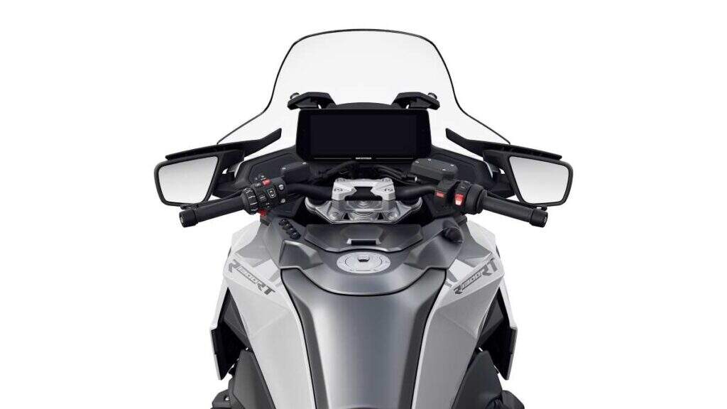 imagem do painel tft da nova BMW R 1300 RT 2025