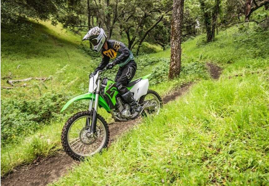 Kawasaki-KLX300R-Morros-Impossíveis