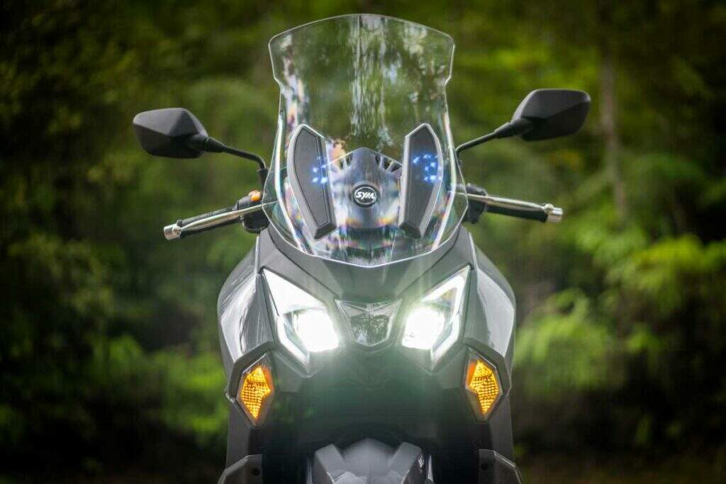 imagem farol led dafra joyride 300 2025