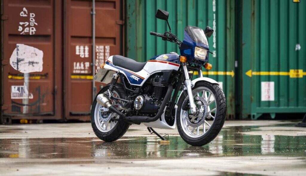 imagem MBX 350 da Servihonda Málaga honda garage dreams