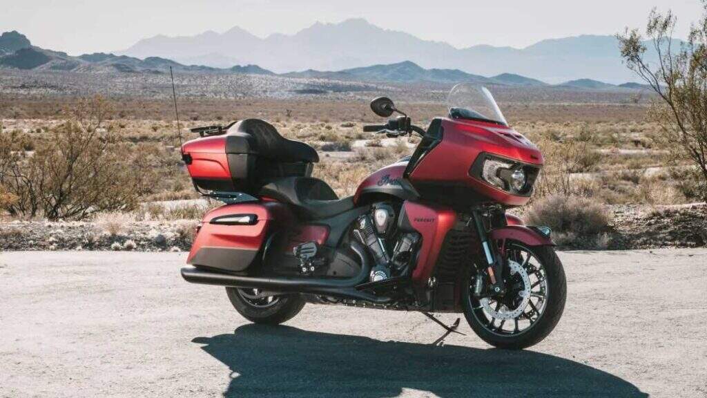 imagem lateral da indian roadmaster powerplus 2025
