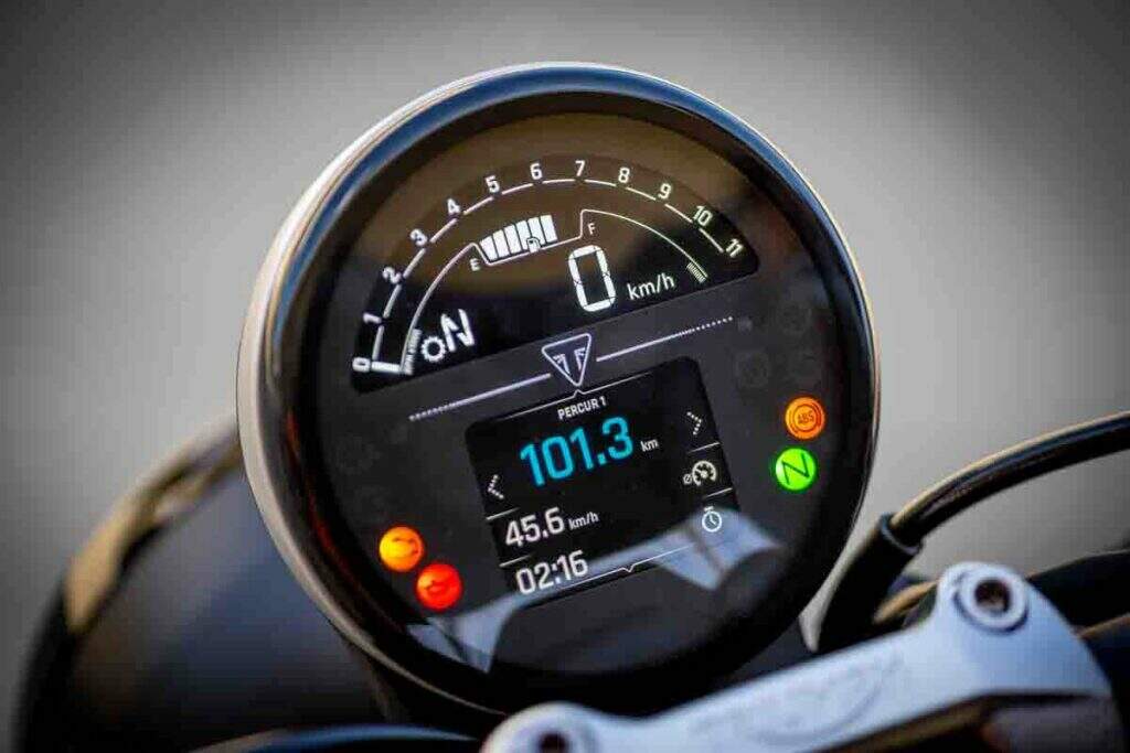 imagem do painel tft da Triumph Trident 660 2025