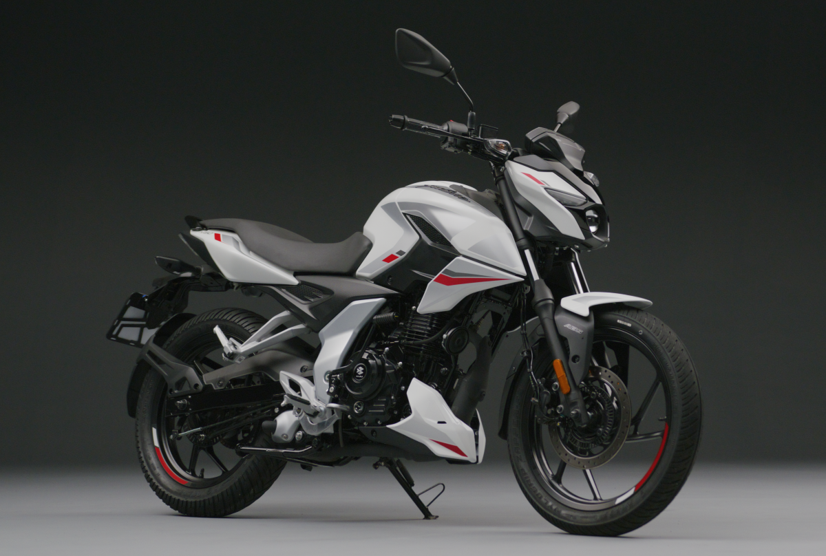 Bajaj-Pulsar-N150-moto