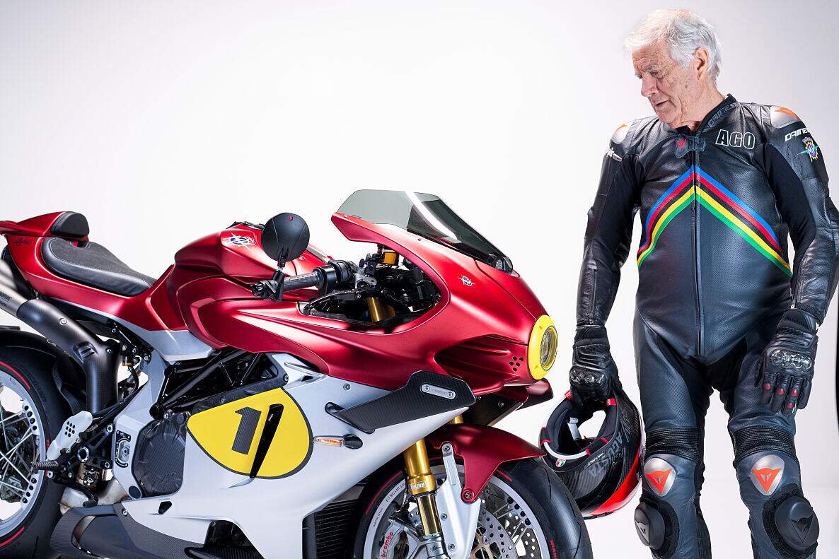 MV-Agusta-Superveloce-1000-AGO (3)