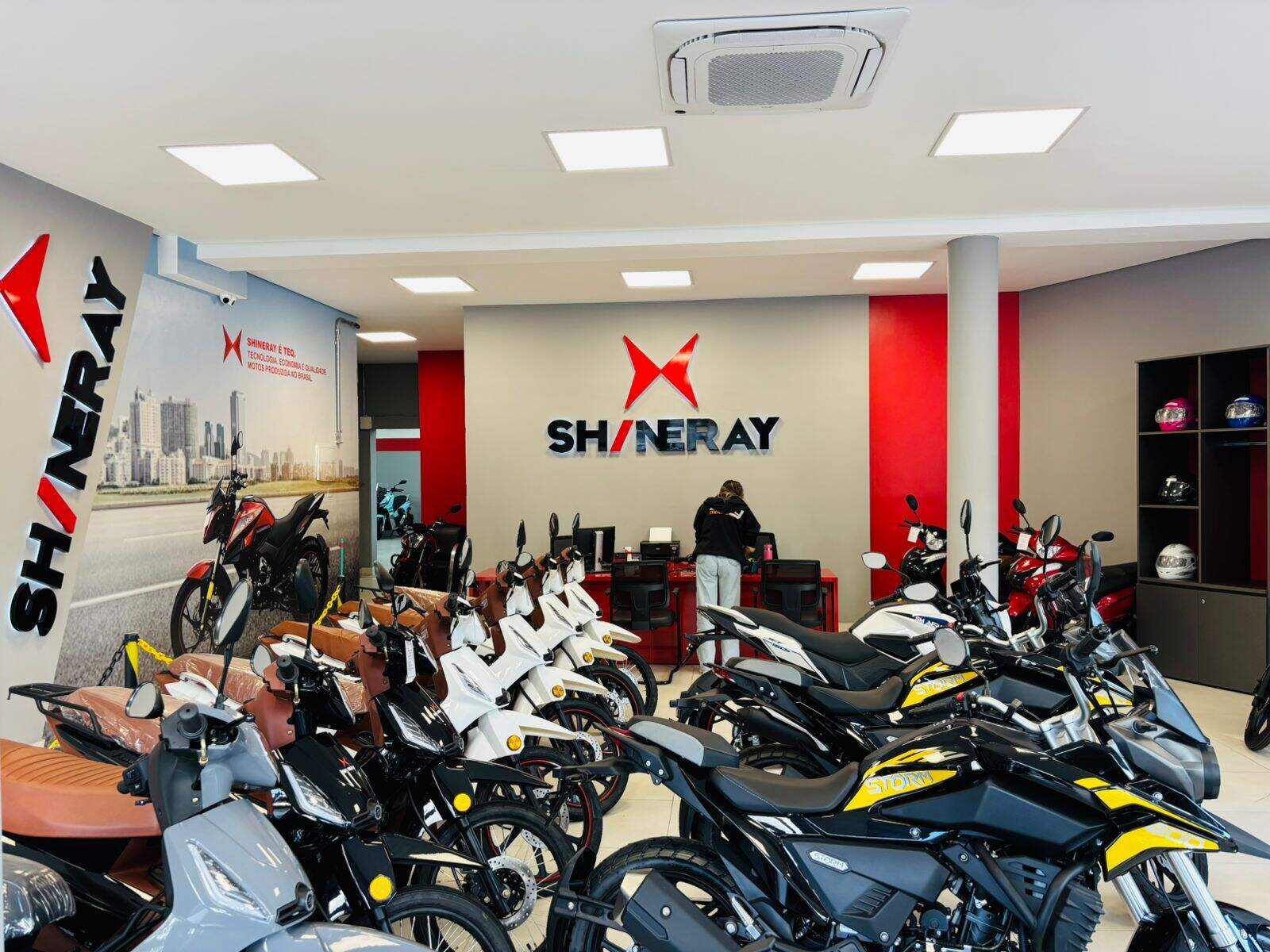 Showroom 2