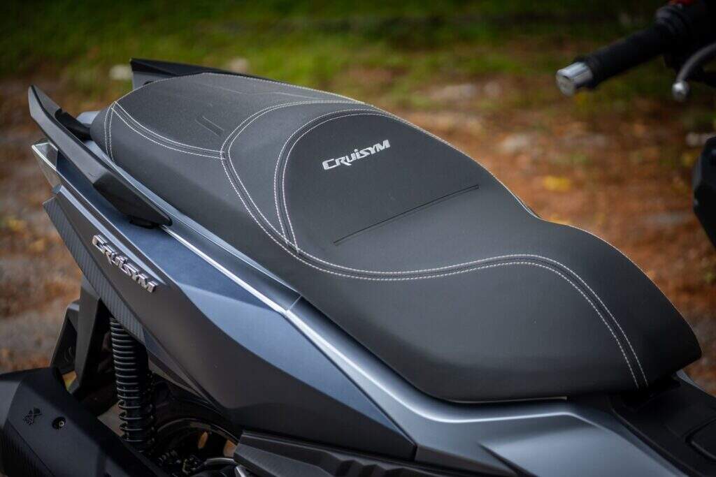 imagem assento Dafra Cruisym 300 2025