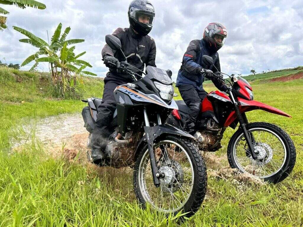 imagem honda xre 190 e honda nx 160 bros