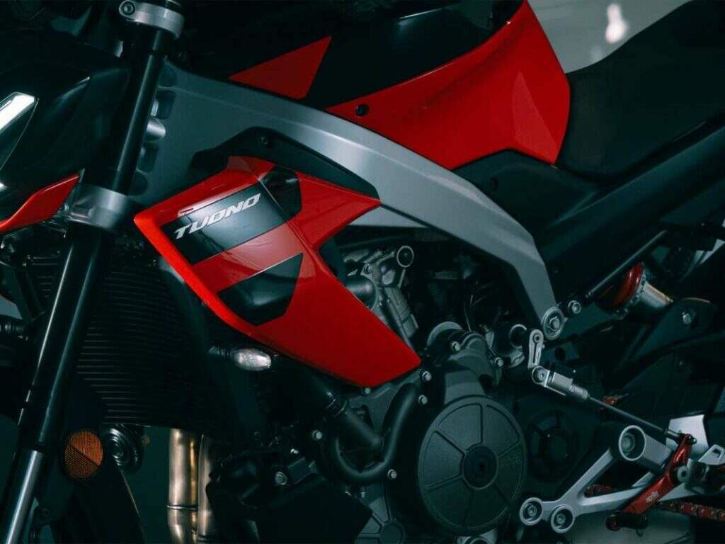 imagem carenagem Aprilia Tuono 457 2025