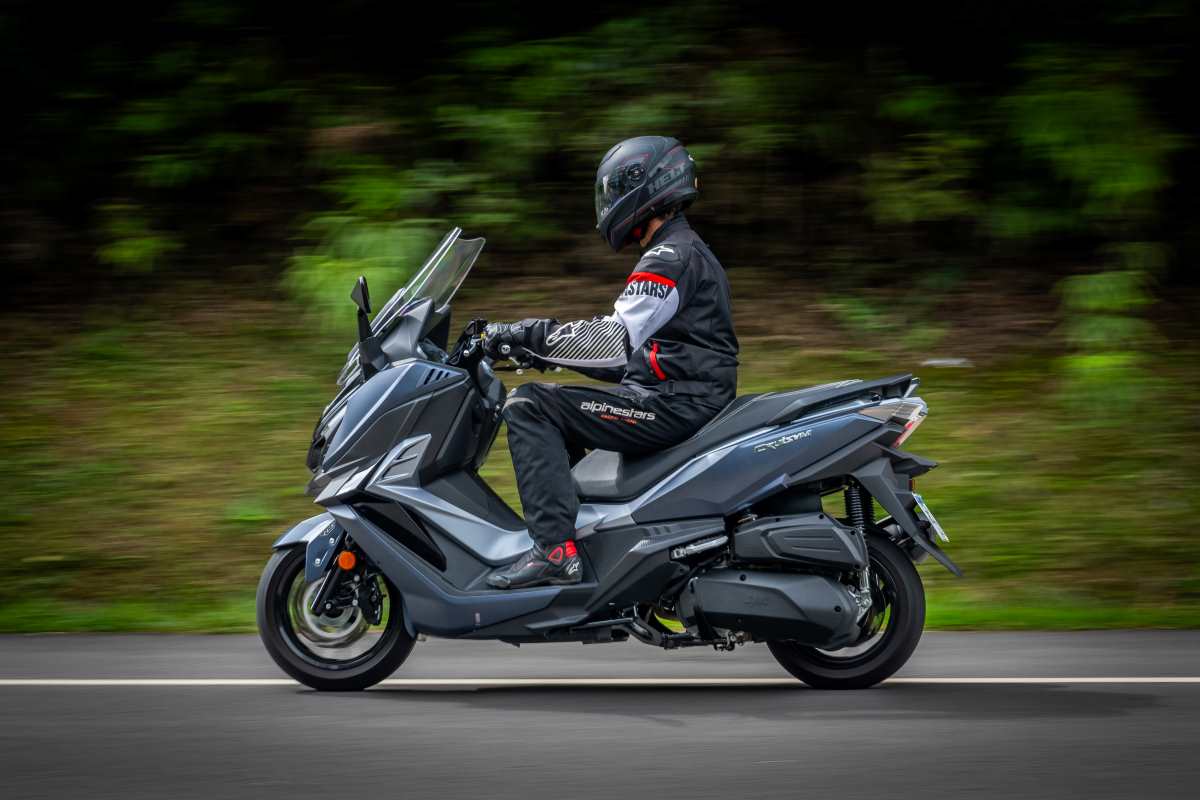 imagem dafra cruisym 300 2025