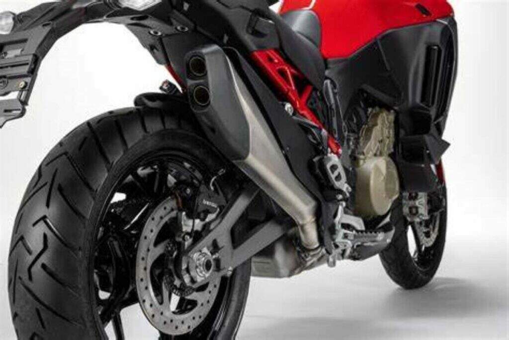 imagem escapamento ducati multistrada v4s 2025