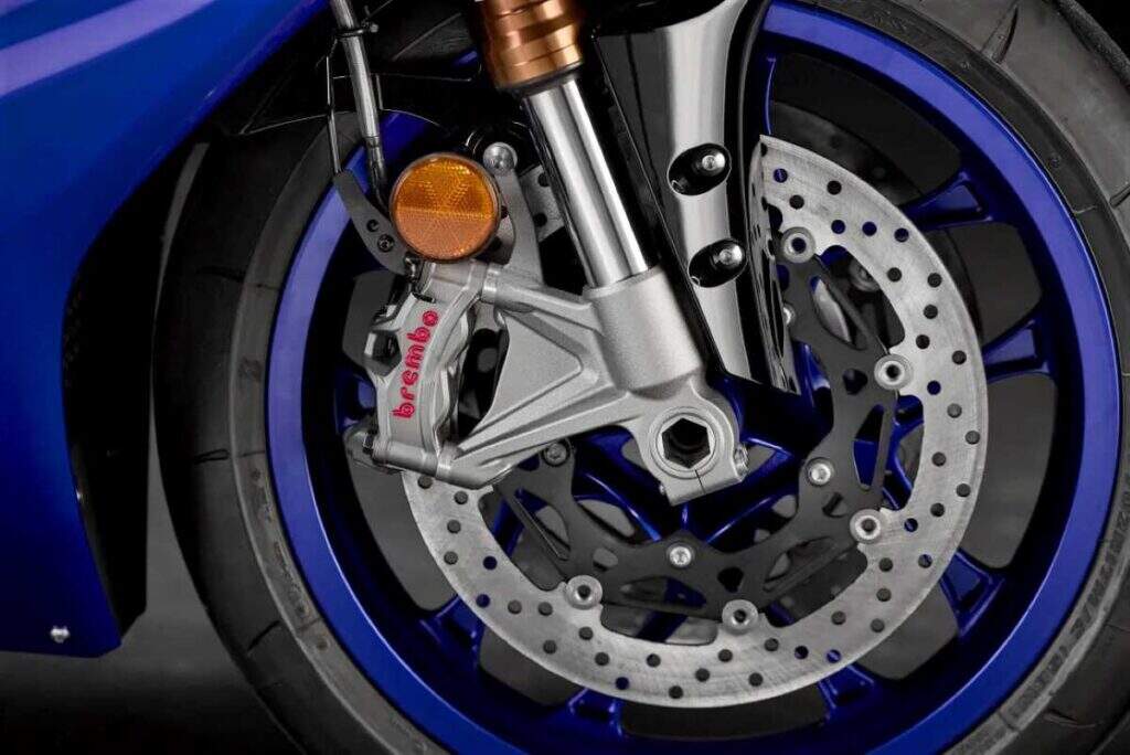 imagem roda dianteira Yamaha YZF-R1 2025