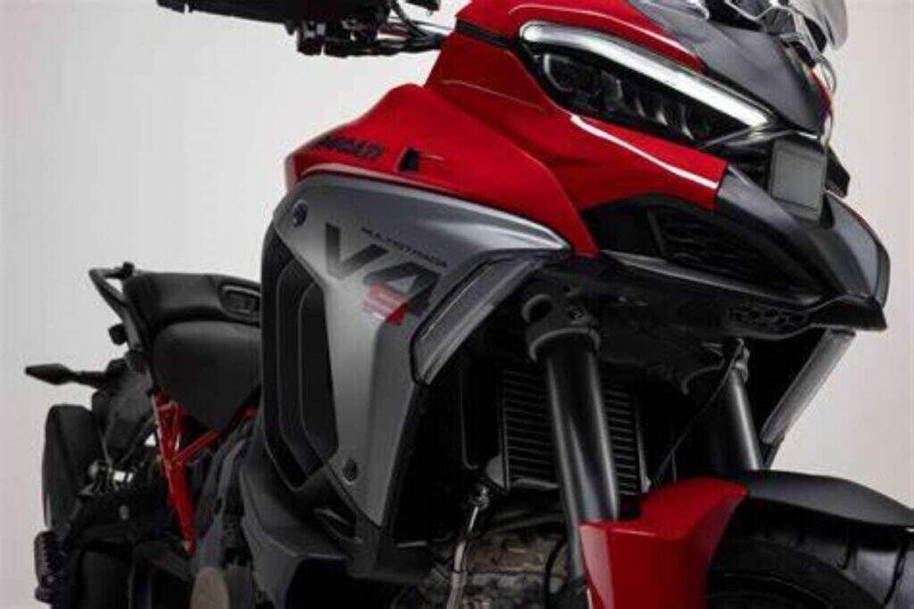 imagem carenagem frontal ducati multistrada v4s 2025