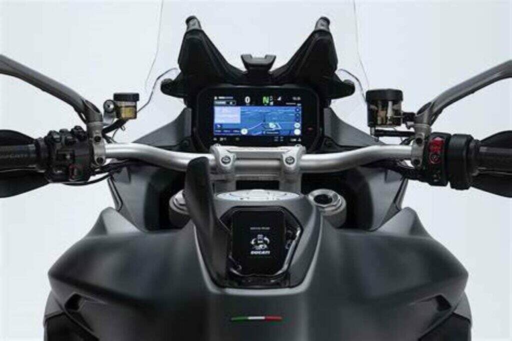 imagem painel tft ducati multistrada v4s 2025