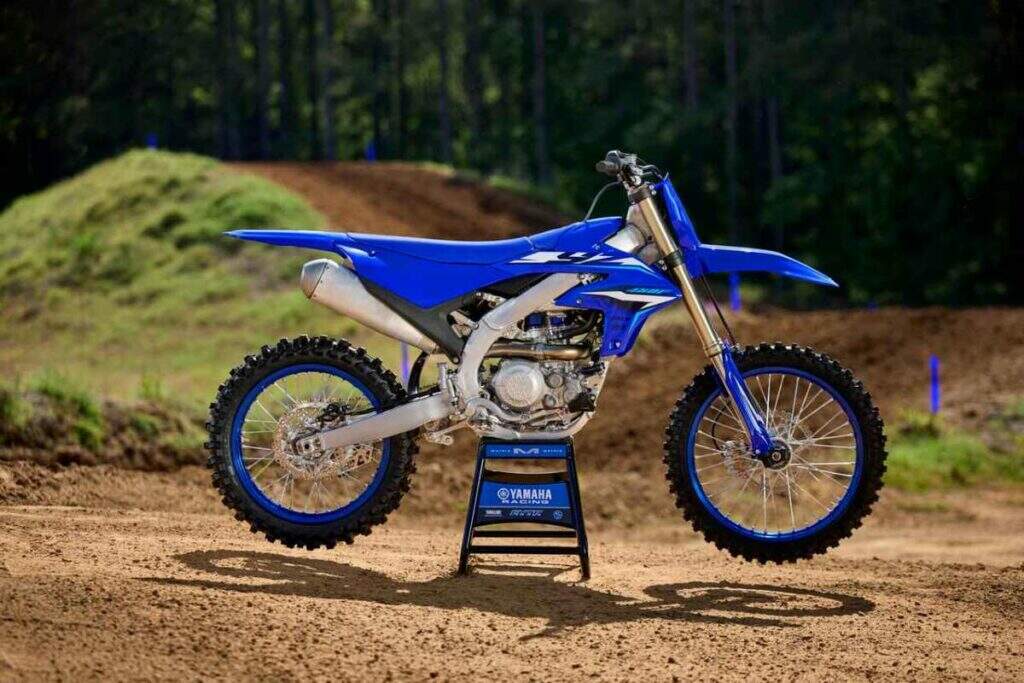 imagem lateral yamaha yz450f 2026