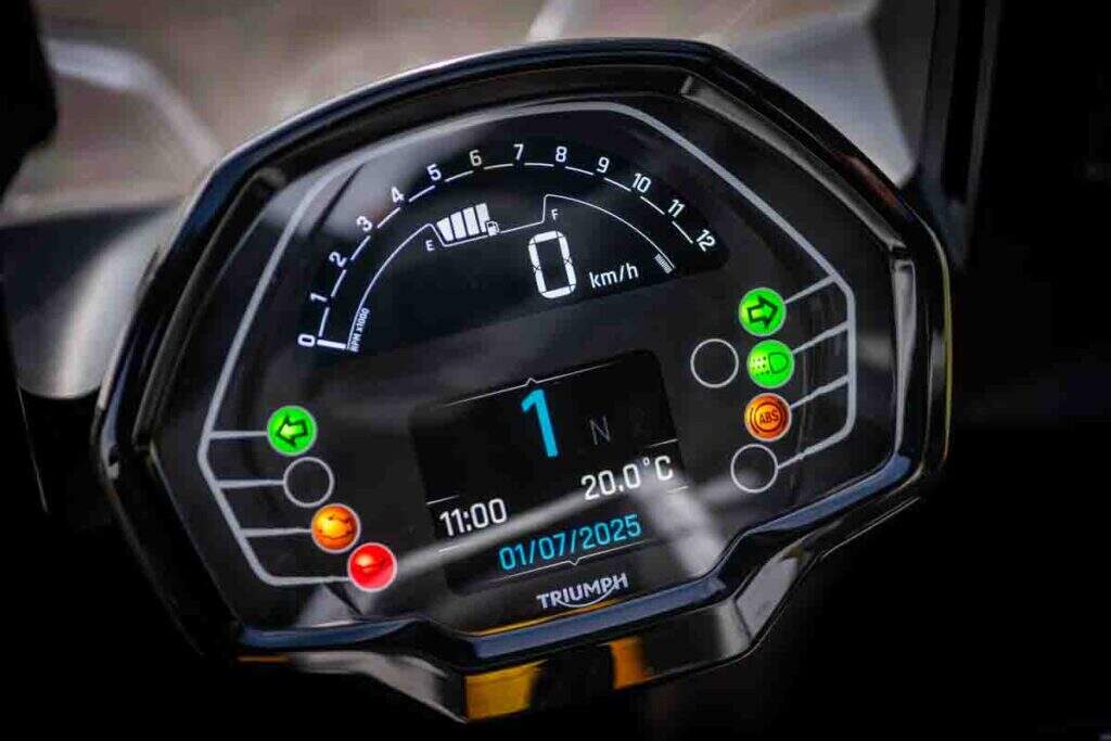 imagem do painel tft da Triumph Tiger Sport 800