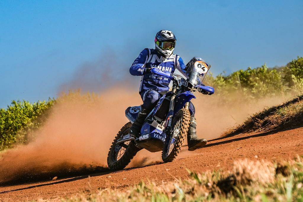 Gabriel Tomate e sua Yamaha