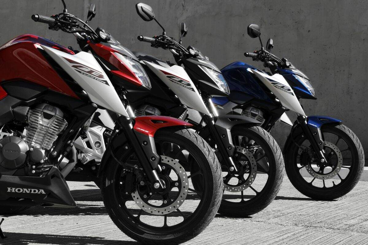 Honda CB 300F Twister 2026 chega às lojas em agosto com novas cores; veja preços e detalhes
